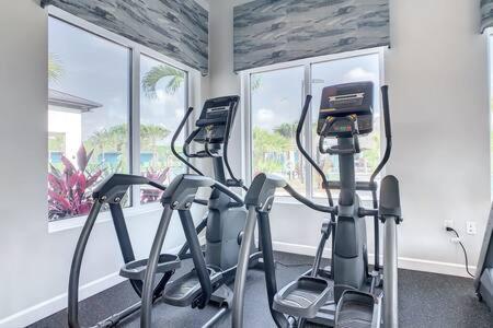 Cute Lakeview 2Br Condo With 2 Clubhouses Kissimmee Buitenkant foto